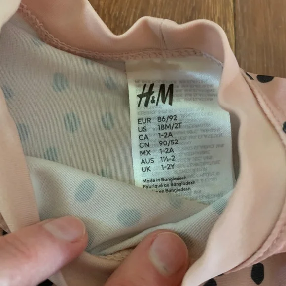H&M Baby Girls Long Sleeve Pink Black Polka Dot 2 Piece Swim Rashguard - Picture 2 of 5